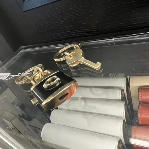 COACH LOCK AND KEY BAG CHARM KEY RING C1679 IMBLK - Picture 4 of 6